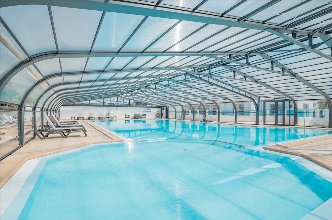 Beau Chalet Pour 4 Pers - Acces Piscine Chauffee Brétignolles-sur-Mer Exterior foto
